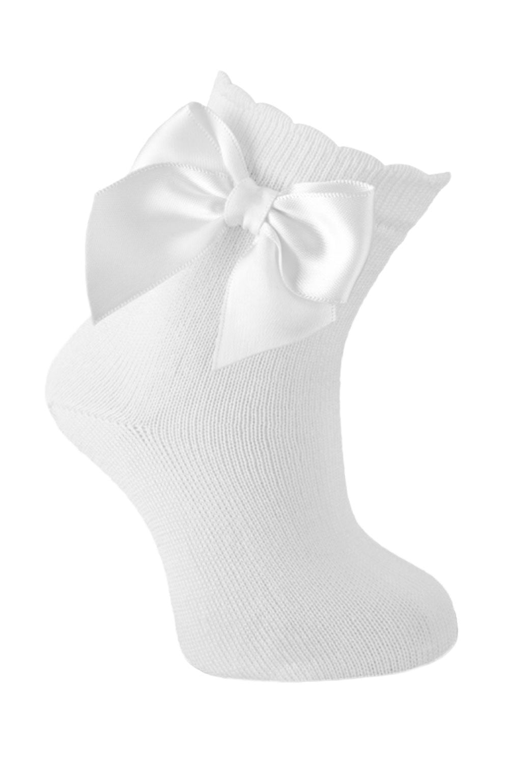 Carlomagno Socks - Girls Scottish Yarn Ankle Socks - Attached Satin Bow - White by Carlomagno