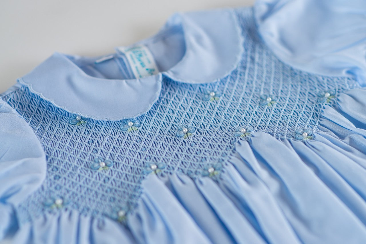 Feltman Brothers Baby / Toddler Girls Scalloped Pearl Smocked Dress - Blue