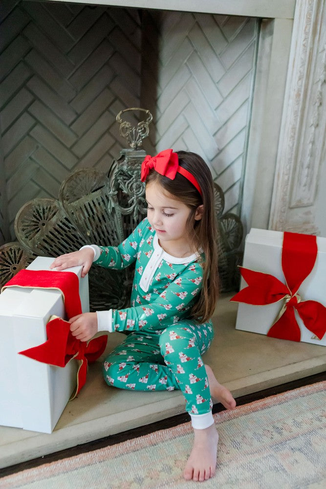 Lila & Hayes Girls Alden Pajamas Set - Green Santa's Helper Elf