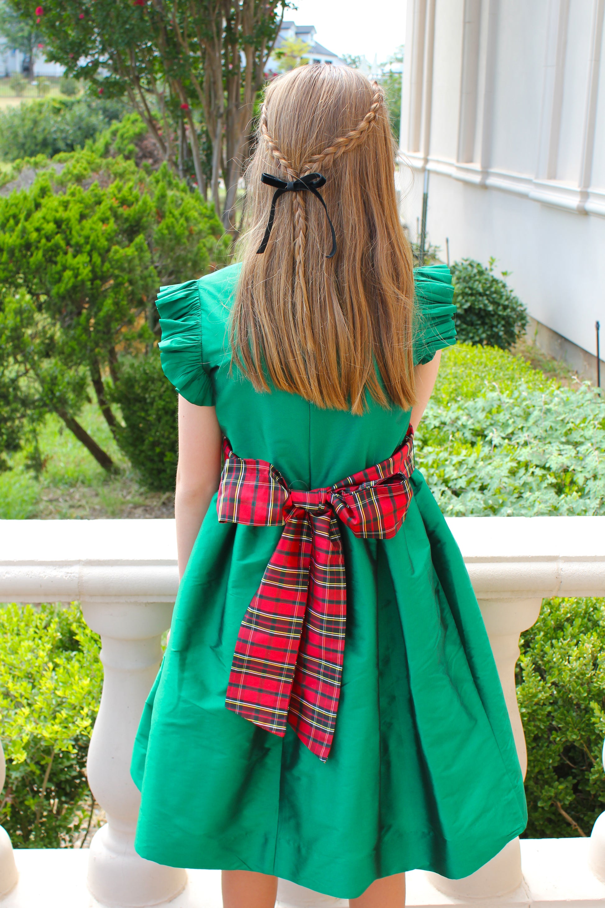 Susanne Lively Girls Green Christmas Dress - Ruffle Sleeves - Red Holi Best Dressed Child Susanne Lively Girls Green Christmas Dress - Ruffle Sleeves - Red Holi Best Dressed Child