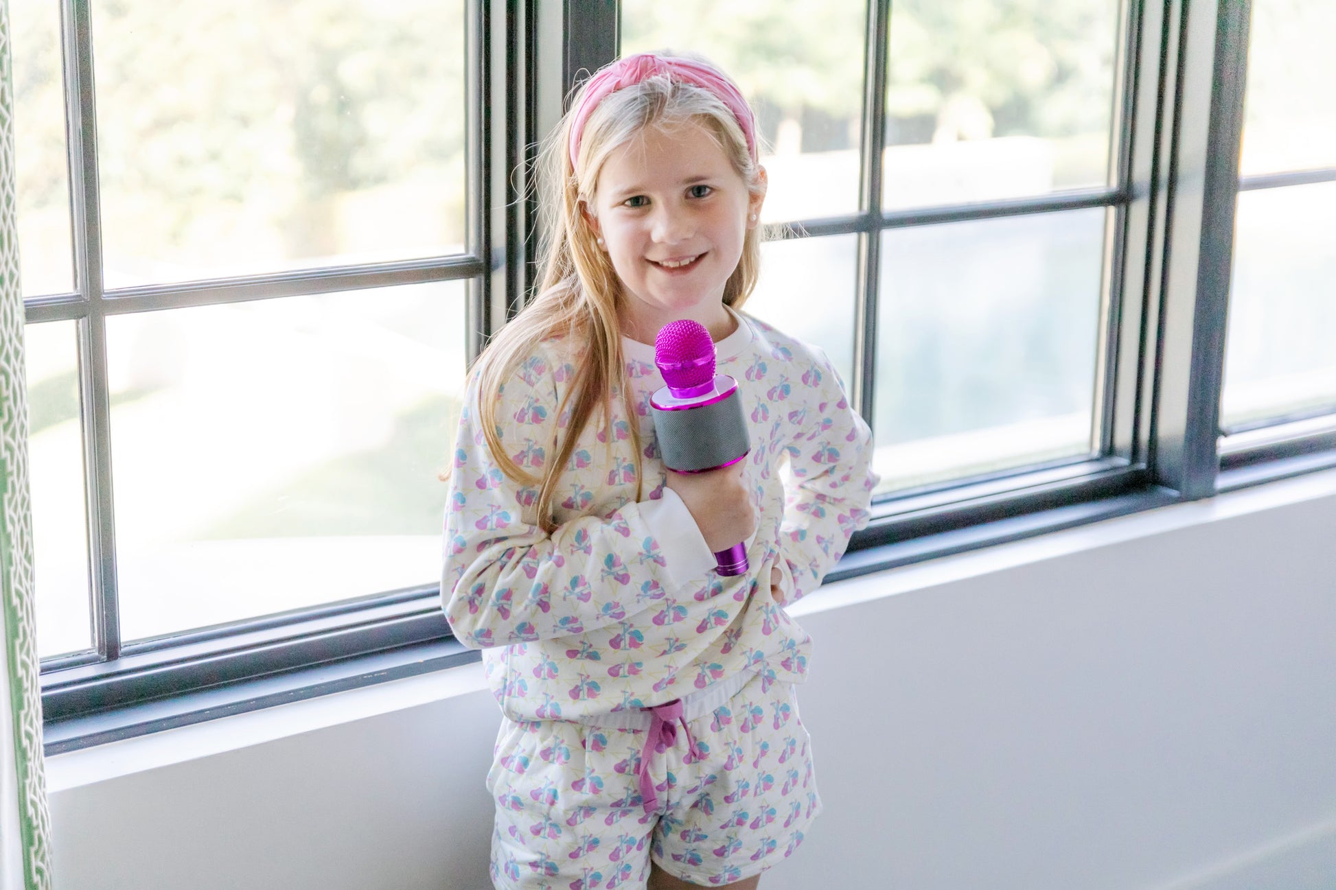 Lila & Hayes Girls Stella Sweatshirt Shorts Set - Music Superstar for Taylor Swift Show