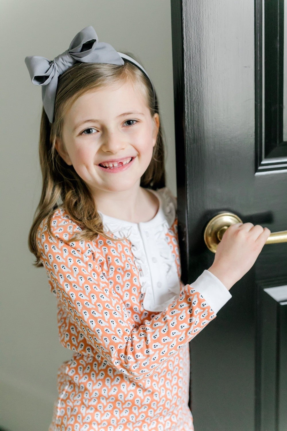 Lila & Hayes Girls Alden Pajamas Set - Orange Halloween Ghosts